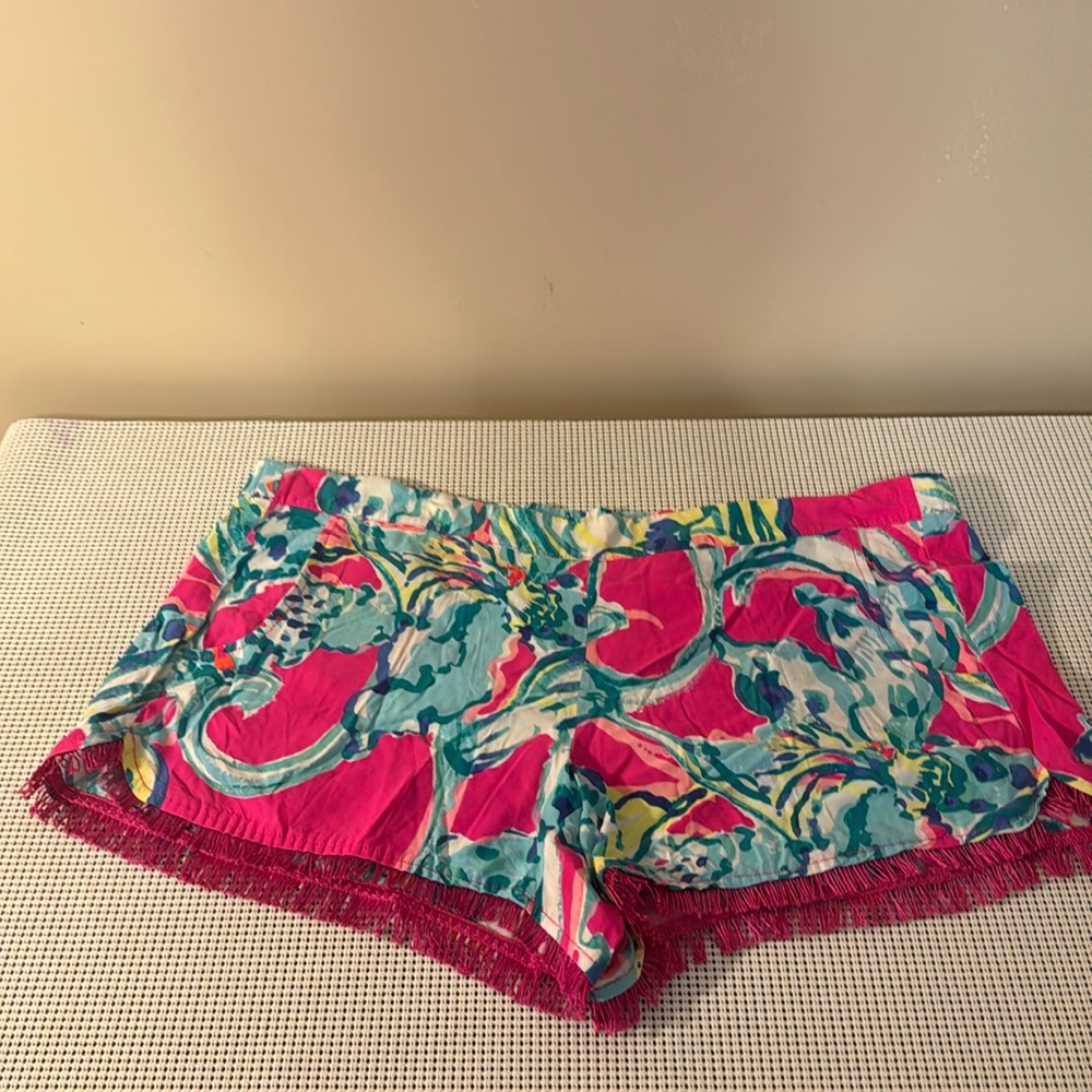 Lily Pulitzer shorts size Extra Large